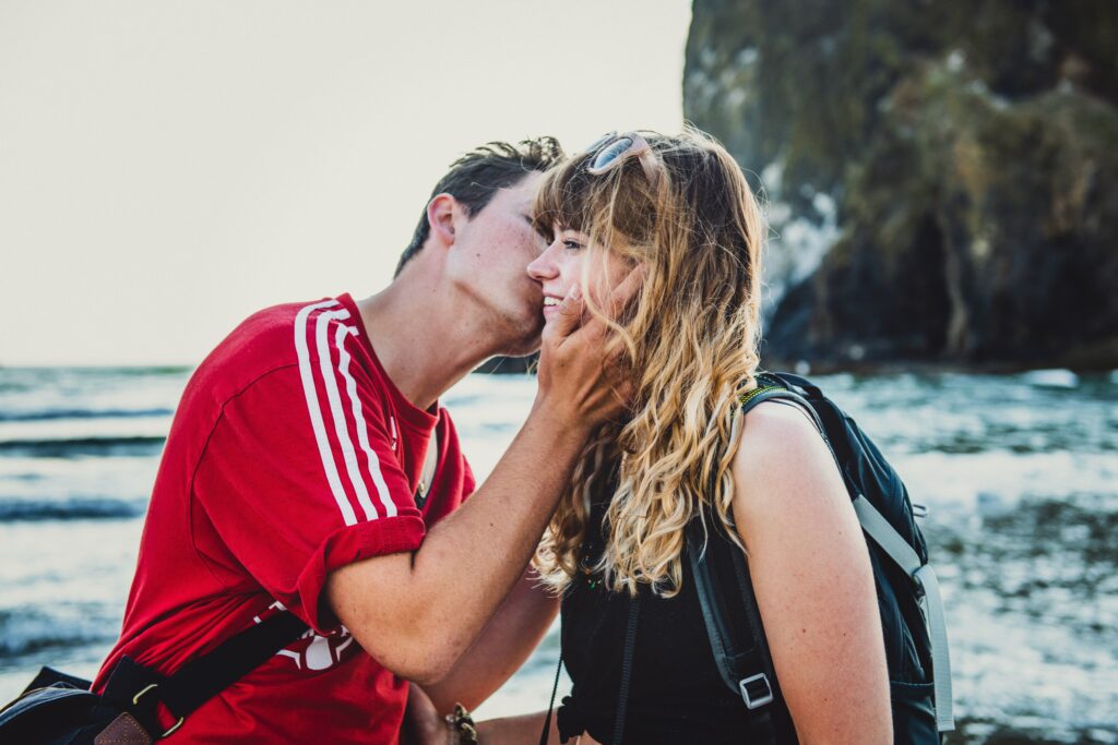 Navigating Teen Romance: Tips For Discussing Healthy Relationships And Boundaries