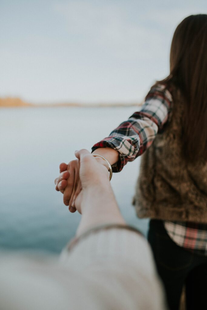 Navigating Teen Romance: Tips For Discussing Healthy Relationships And Boundaries
